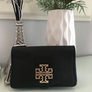 Authentic Tory Burch wallet.